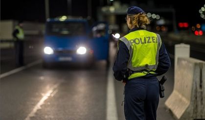Macaristan ve Slovenya sınır kontrolleri uzatılıyor