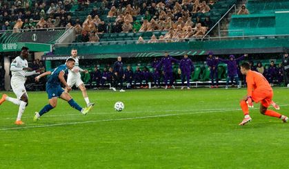 Rapid im Regen: 0:3 gegen Fiorentina – Stöger fordert Charakter, Pioli bleibt gelassen