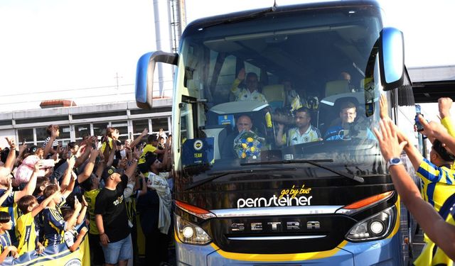 Fenerbahçe, Avusturya Kampına Coşkulu Karşılama ile Başladı