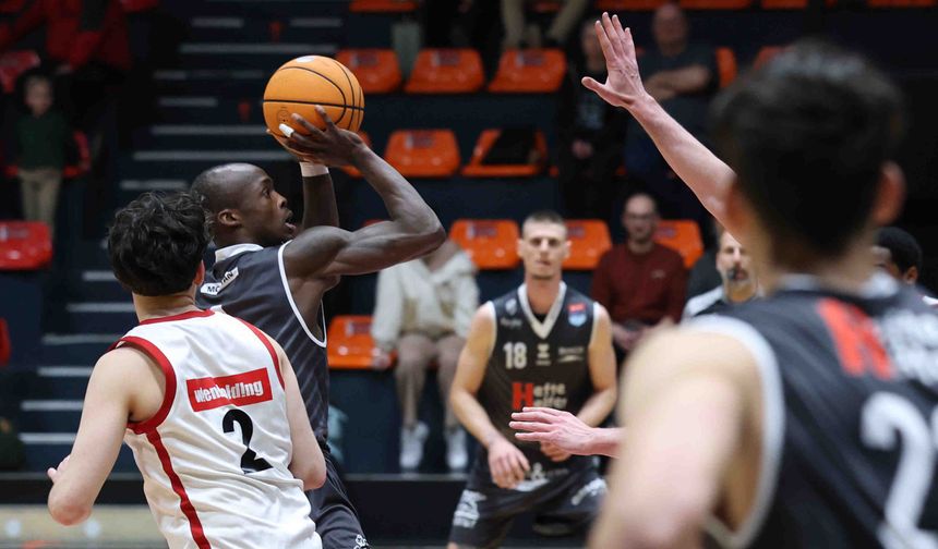 Bulls festigen Playoff-Heimrecht gegen Wiener Talente