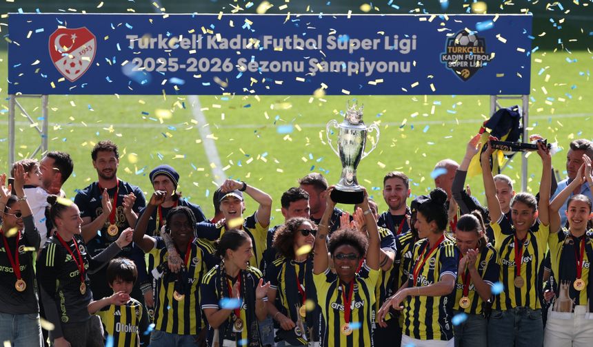 Fenerbahçe arsaVev Kadın Futbol Takımı Şampiyon Oldu