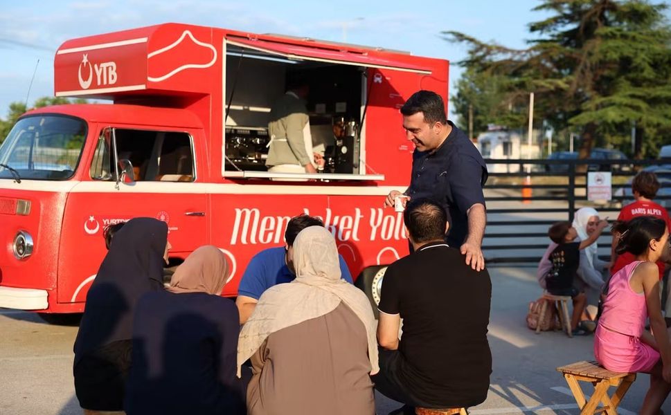 YTB Başkanı Abdulhadi Turus, Niş’te Memleket Yolcularıyla Buluştu